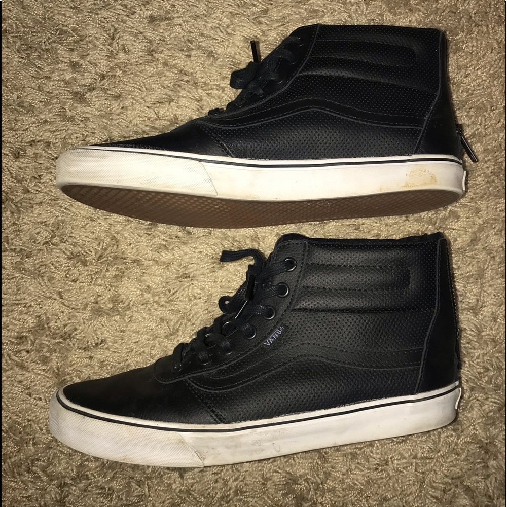 Women’s Black Leather Vans